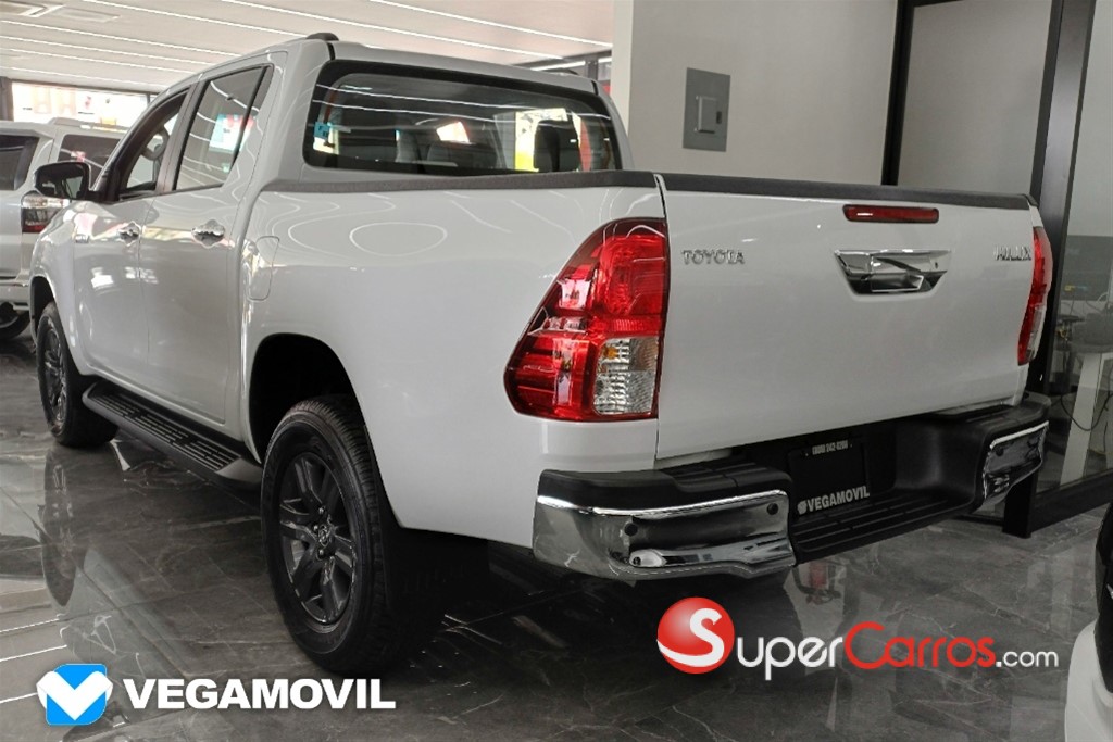 2025 Toyota Hilux Full 2.8 — foto 3 / 12