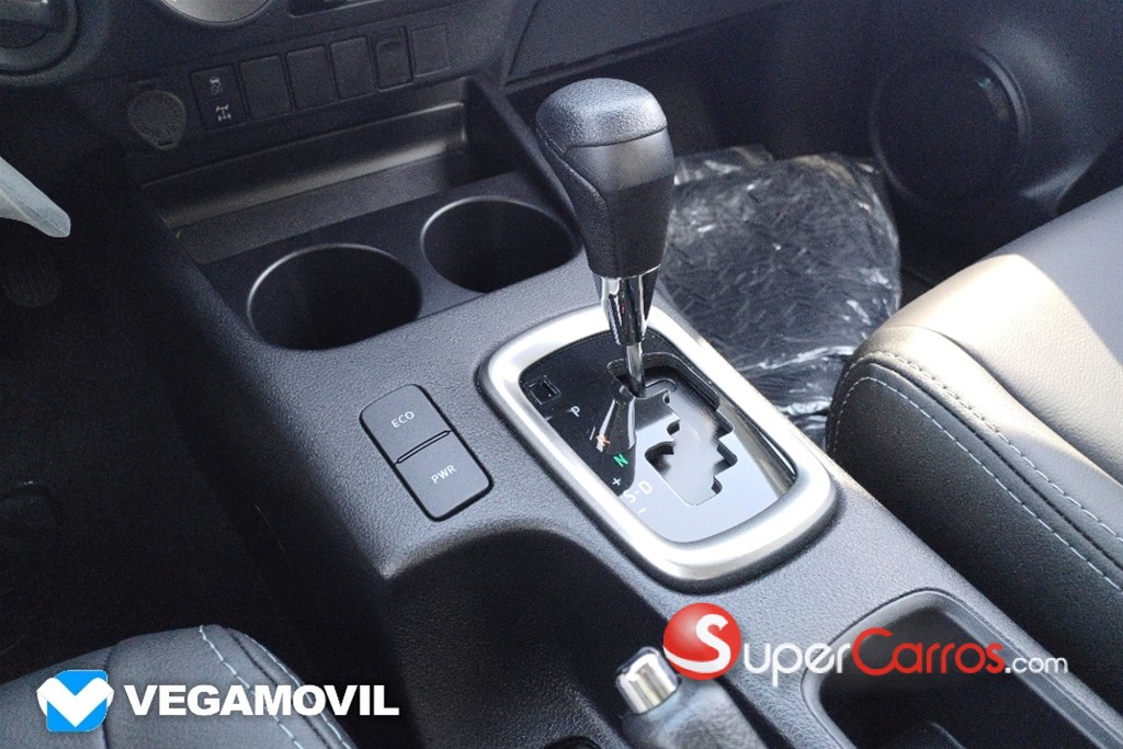 2025 Toyota Hilux Full 2.8 — foto 11 / 12