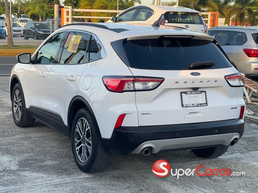 2021 Ford Escape Hybrid — foto 8 / 12