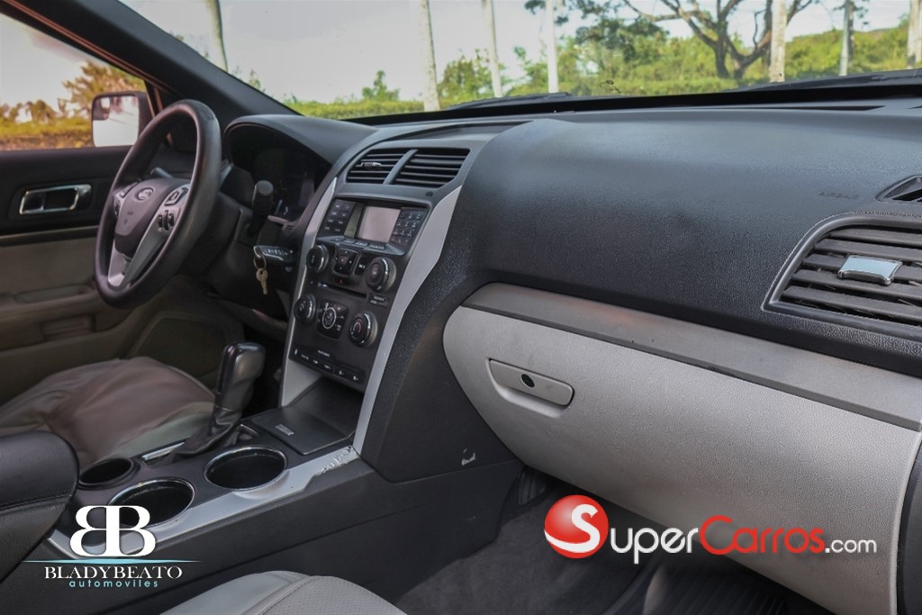 2013 Ford Explorer — foto 2 / 12
