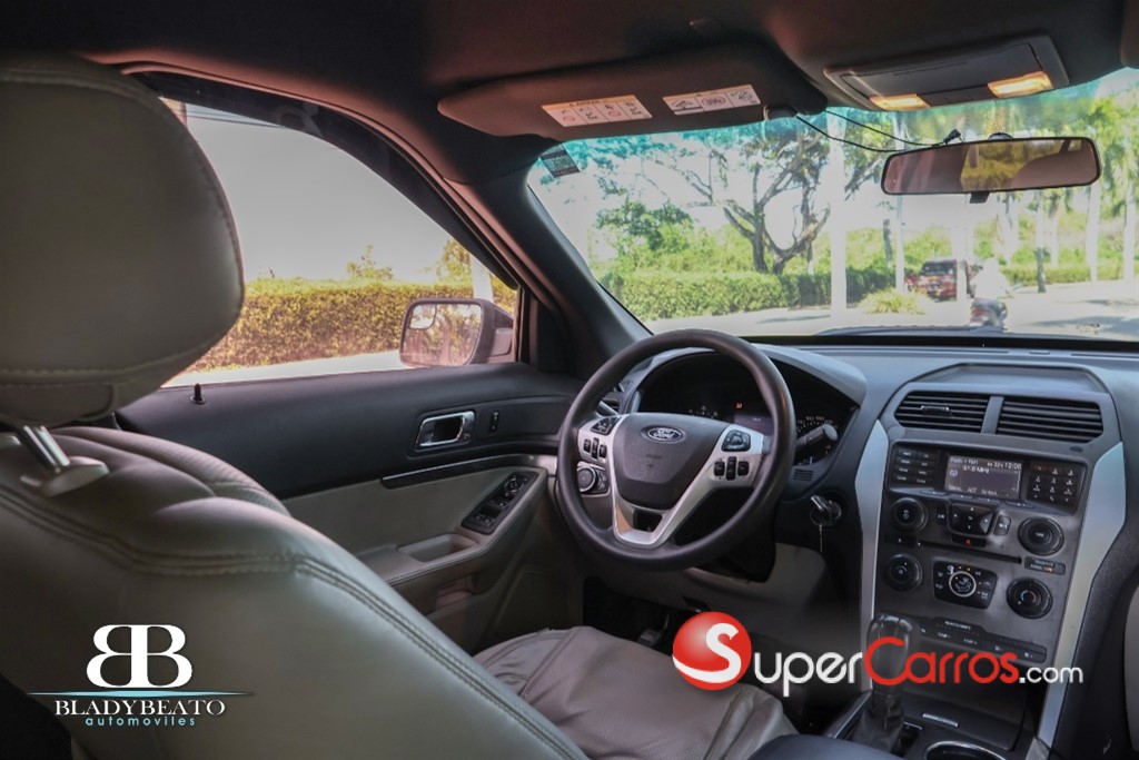 2013 Ford Explorer — foto 4 / 12