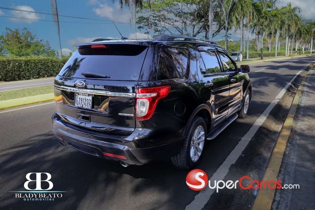 2013 Ford Explorer — foto 6 / 12