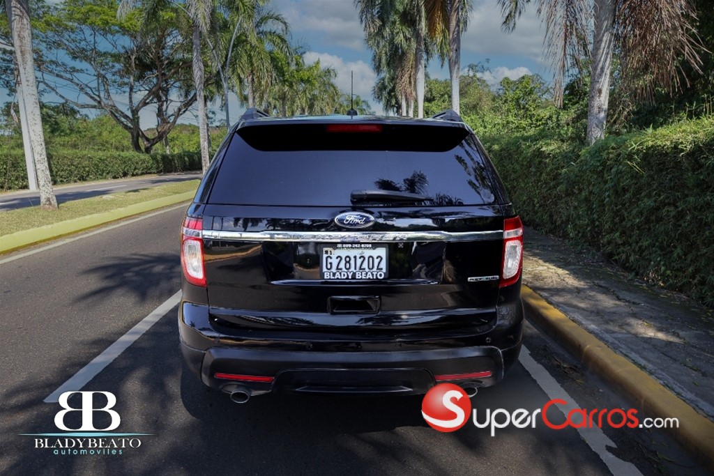 2013 Ford Explorer — foto 7 / 12