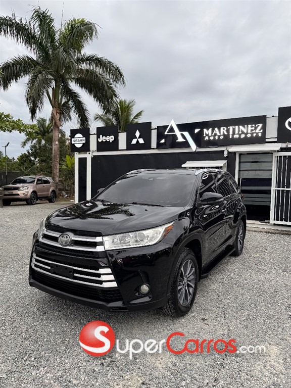 2017 Toyota Highlander Limited — foto 2 / 9