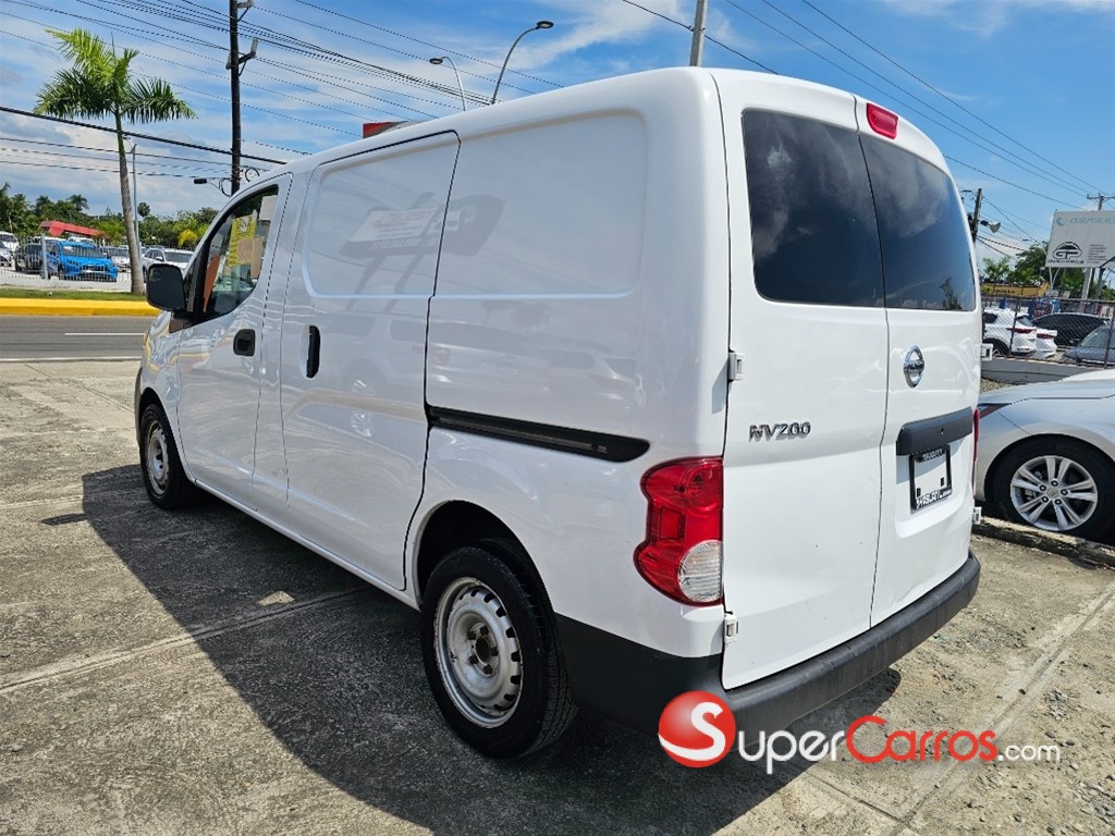 2019 Nissan NV 200 — foto 2 / 12