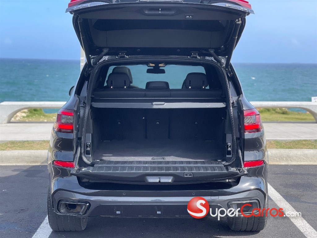 2021 BMW X 5 40i — foto 6 / 11