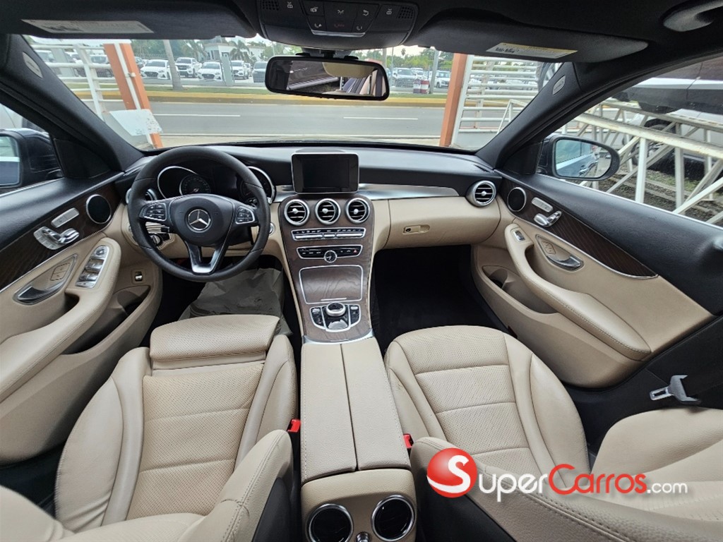 2019 Mercedes-Benz Clase C 300 — foto 3 / 12