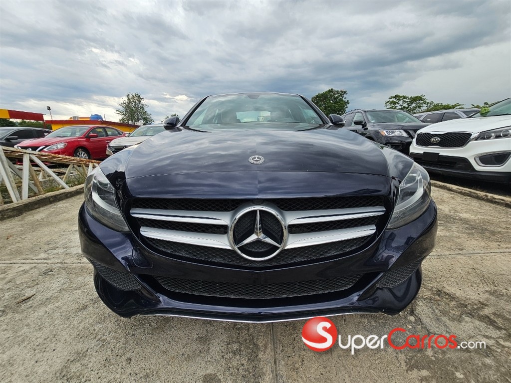 2019 Mercedes-Benz Clase C 300 — foto 9 / 12