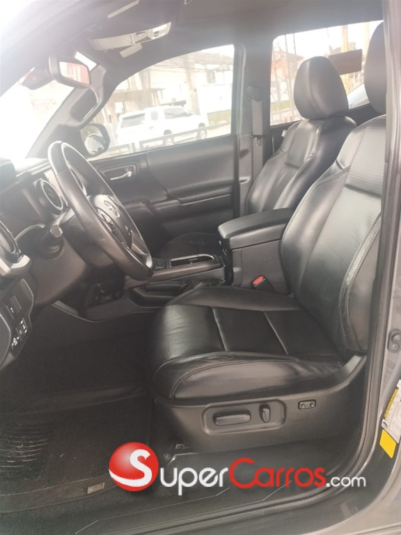 2021 Toyota Tacoma Limited — foto 3 / 9