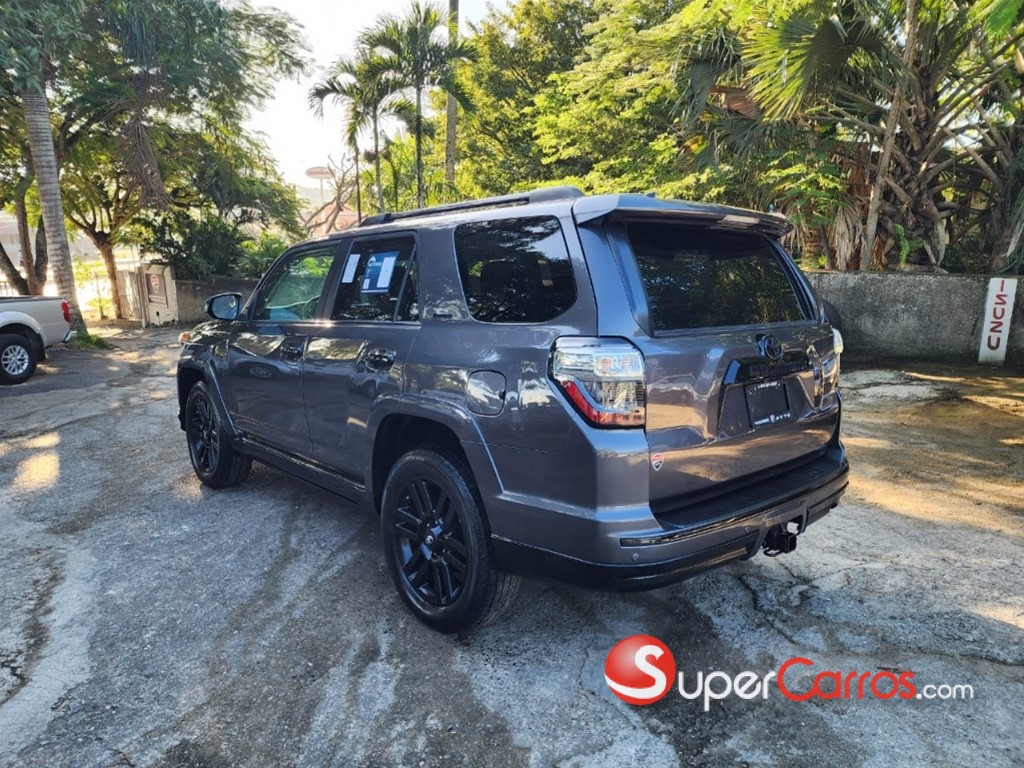 2019 Toyota 4 Runner Limited Nightshade — foto 3 / 9