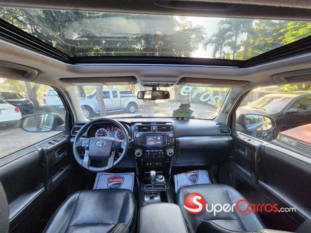 2019 Toyota 4 Runner Limited Nightshade — foto 7 / 9
