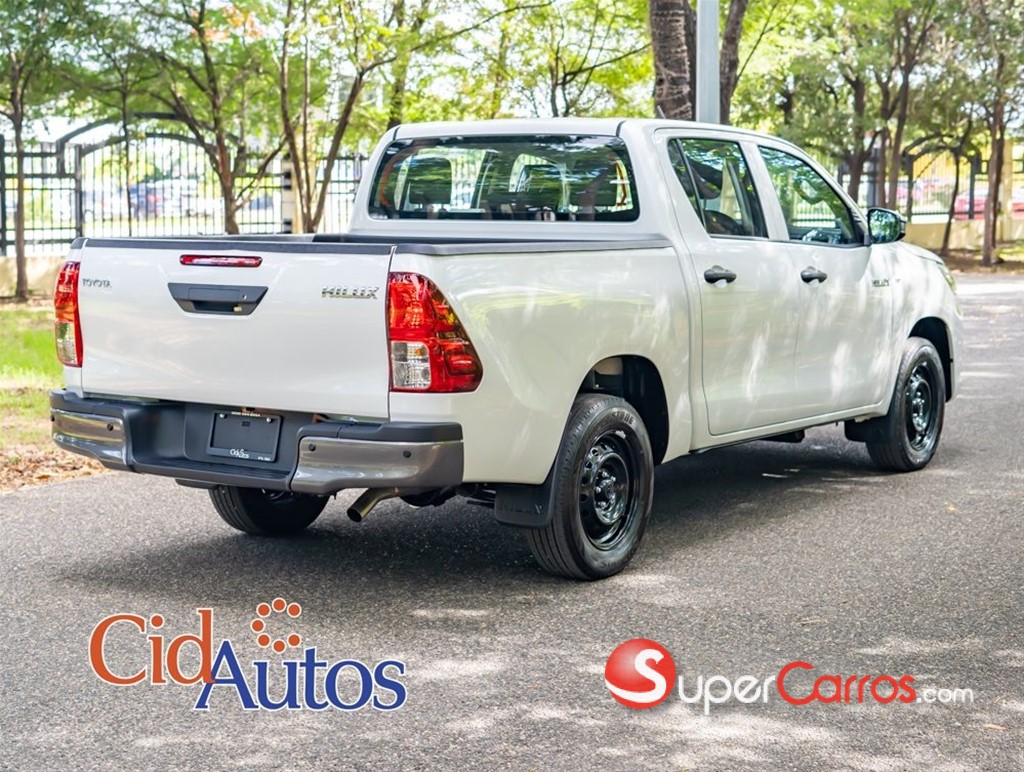 2026 Toyota Hilux — foto 3 / 8
