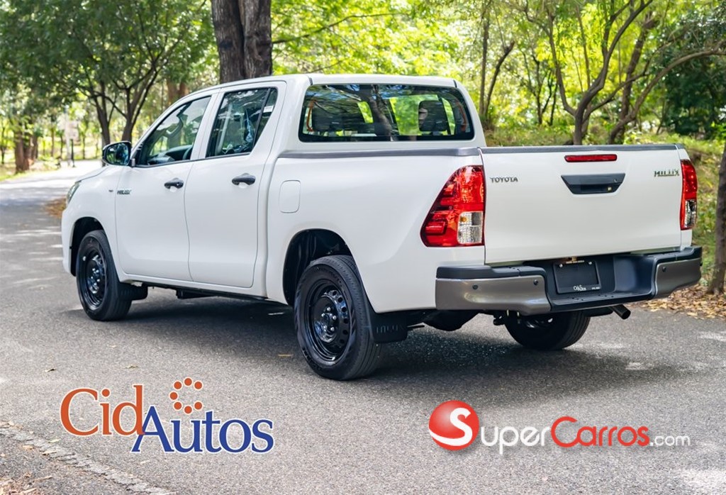 2026 Toyota Hilux — foto 4 / 8