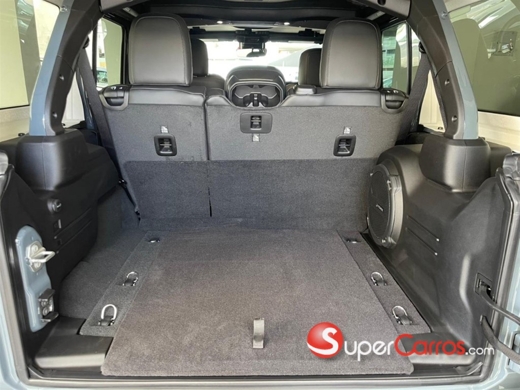 2026 Jeep Wrangler Unlimited Rubicon — foto 9 / 10