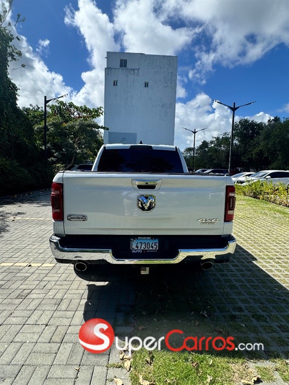 2019 Dodge Ram Laramie Longhorn — foto 5 / 12