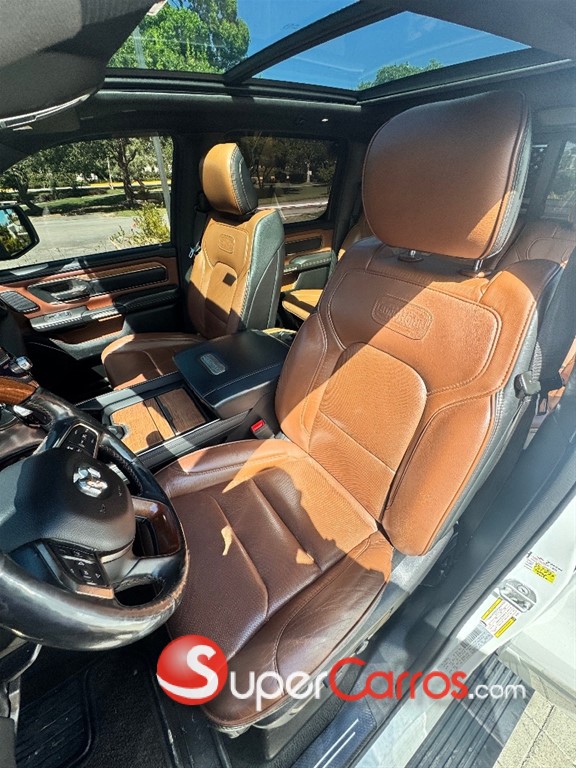 2019 Dodge Ram Laramie Longhorn — foto 11 / 12