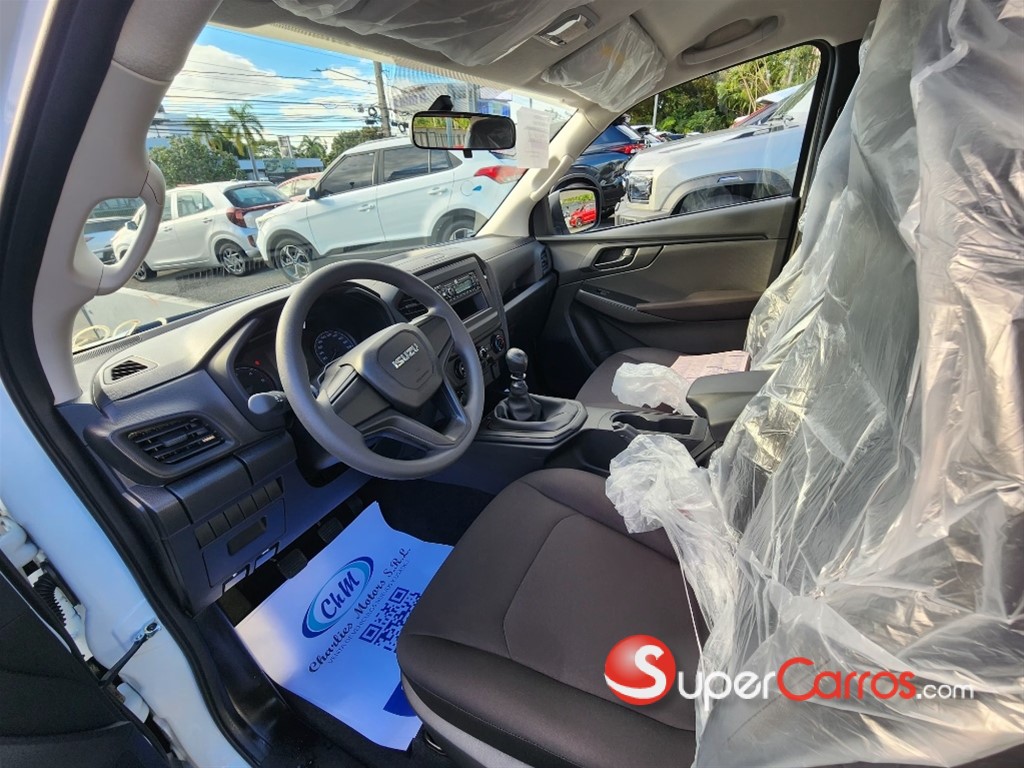 2027 Isuzu DMAX — foto 5 / 8