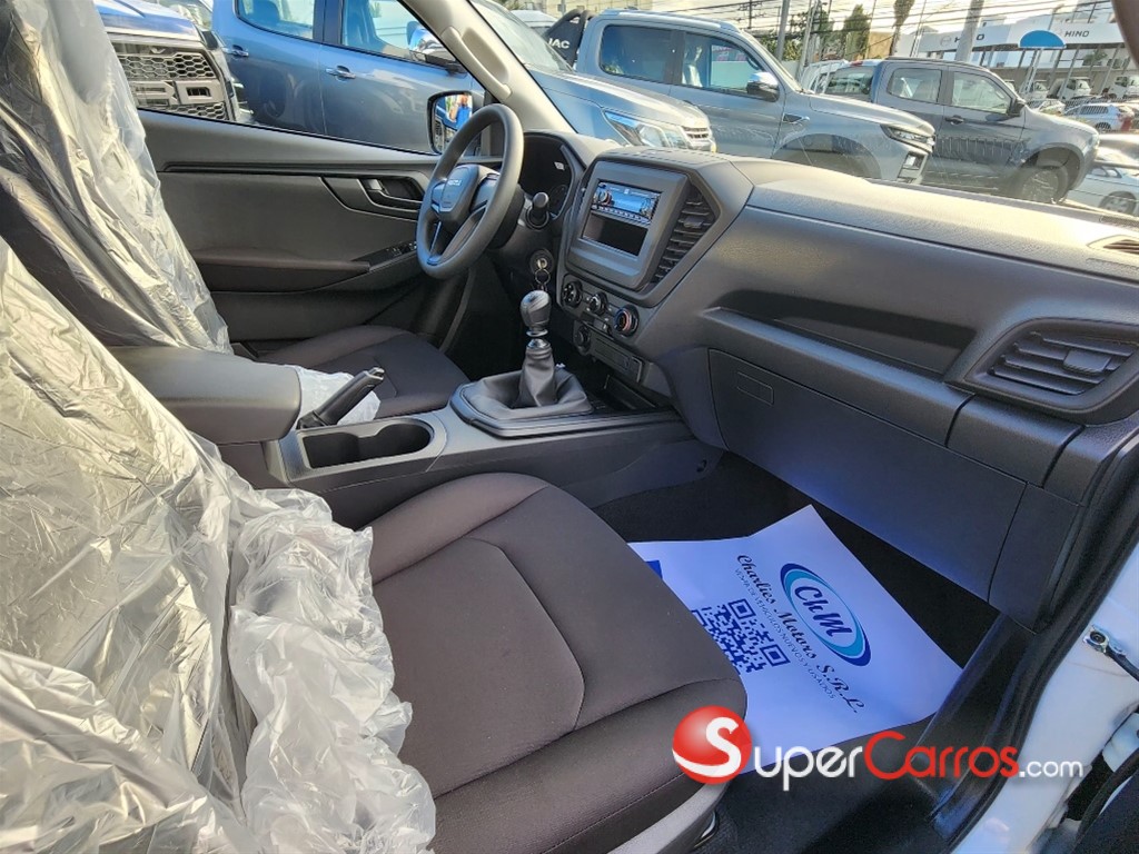 2027 Isuzu DMAX — foto 6 / 8