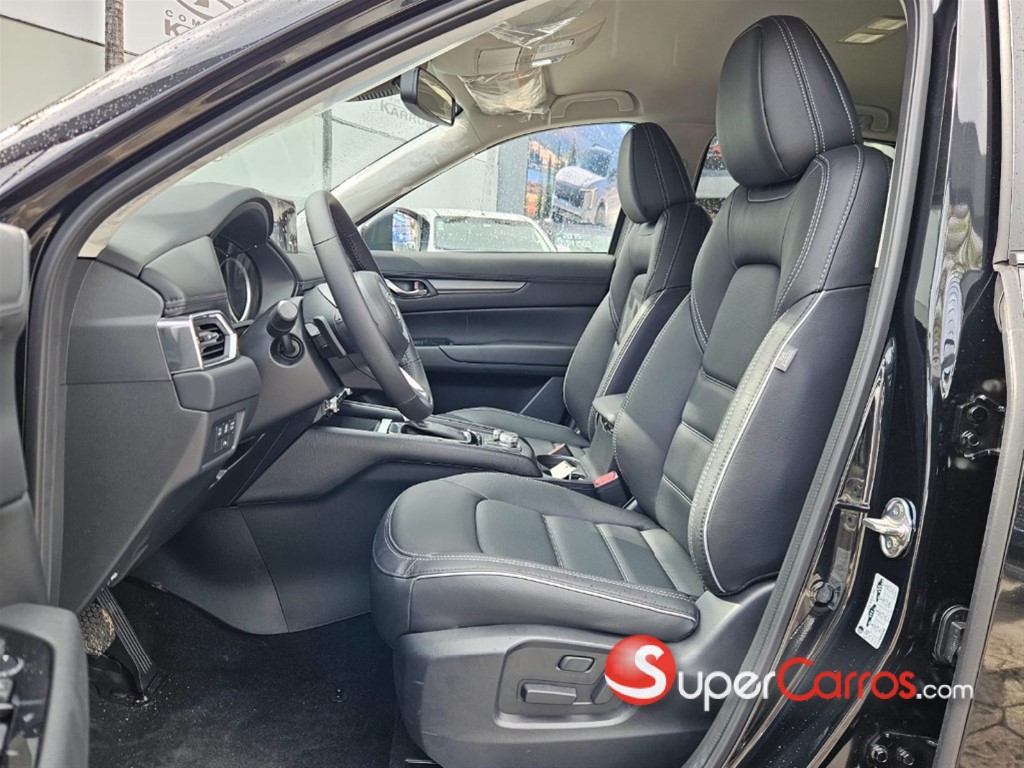 2027 Mazda CX-5 GS — foto 8 / 12