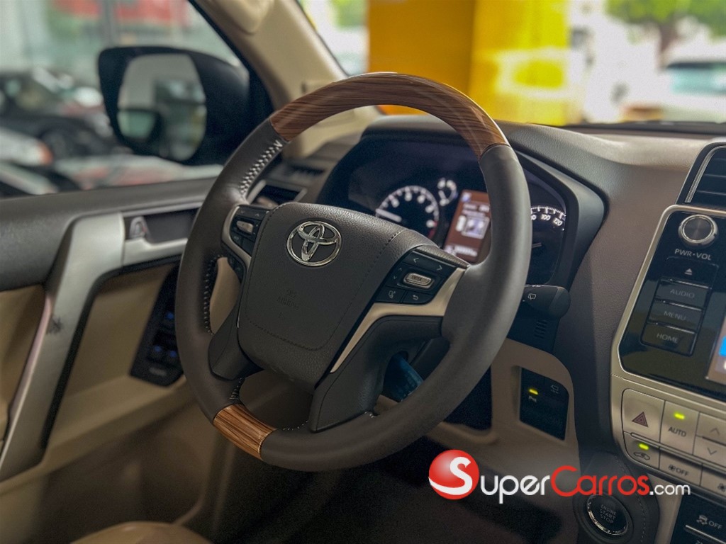 2018 Toyota Land Cruiser Prado VXL — foto 11 / 12