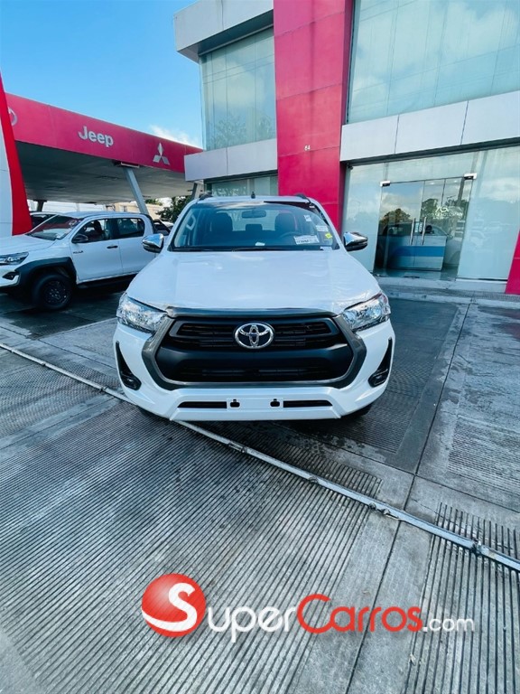 2025 Toyota Hilux 2.4 — foto 8 / 8
