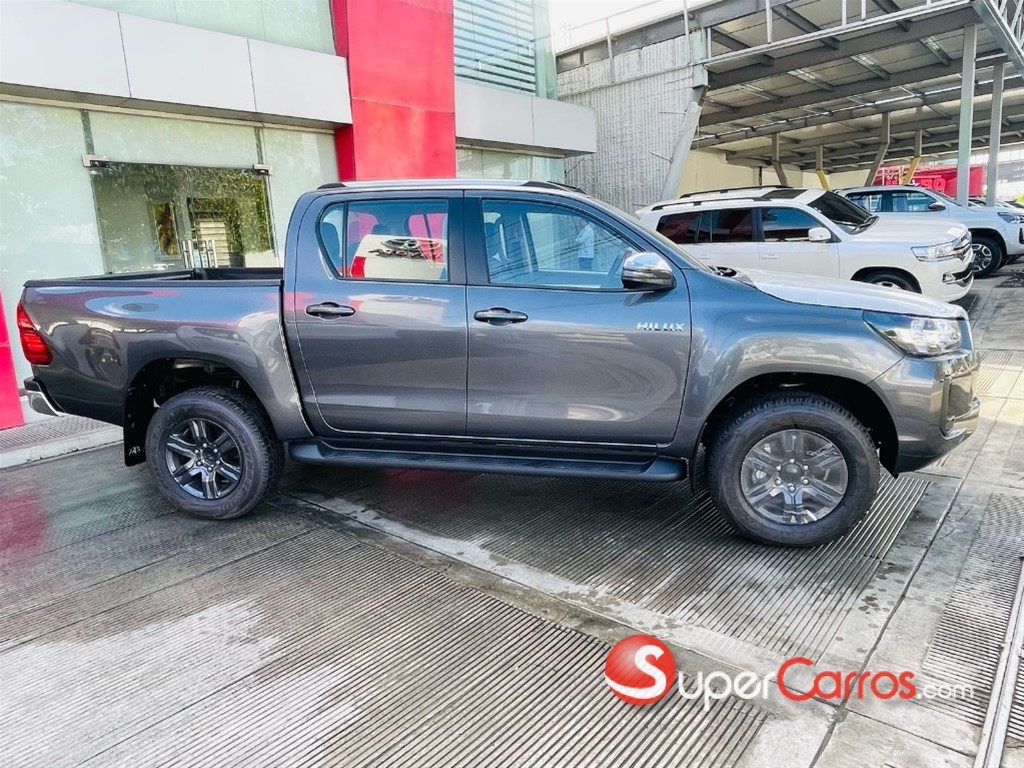 2025 Toyota Hilux 2.4 — foto 7 / 9