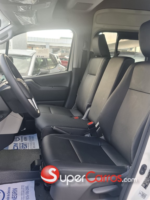 2026 Toyota Hiace — foto 6 / 9