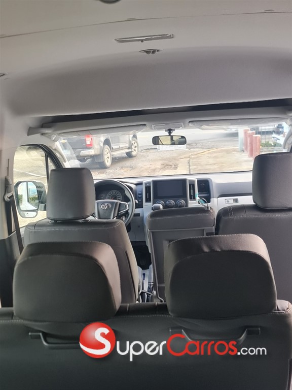 2026 Toyota Hiace — foto 9 / 9