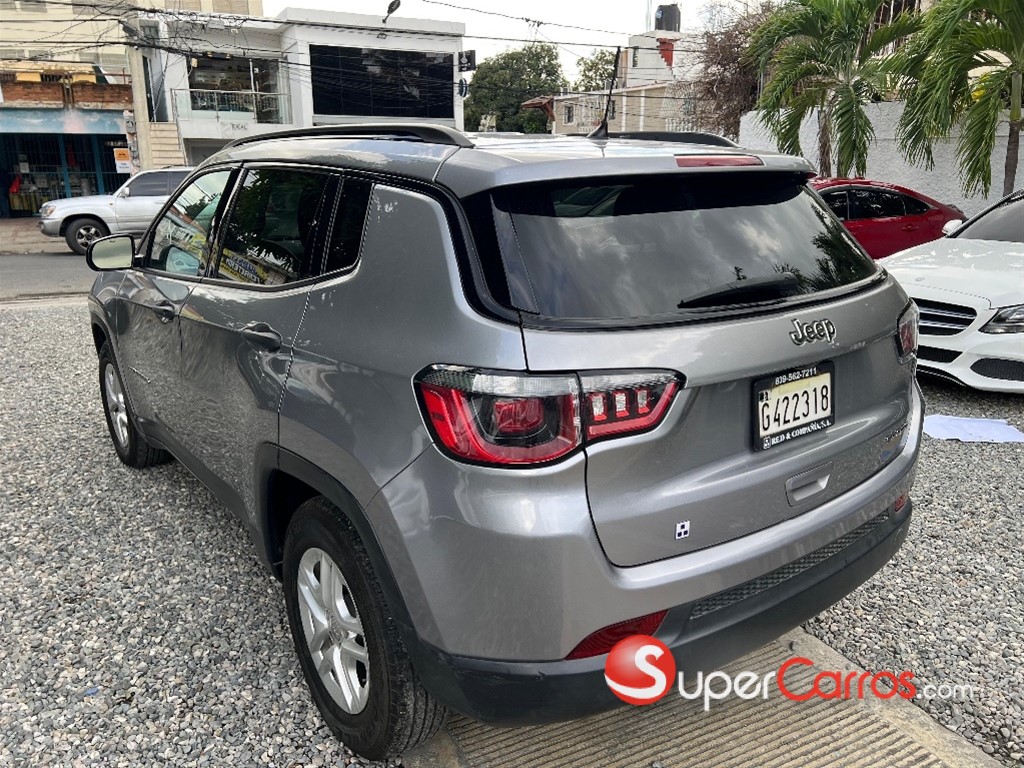 2017 Jeep Compass — foto 2 / 11