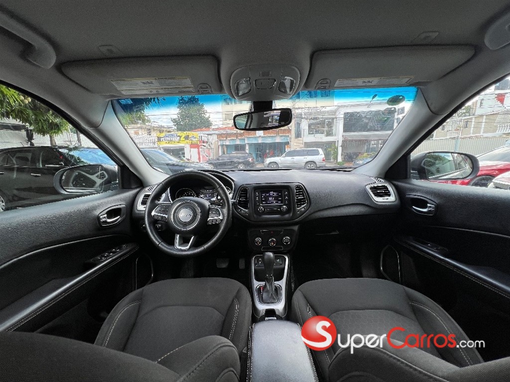 2017 Jeep Compass — foto 10 / 11