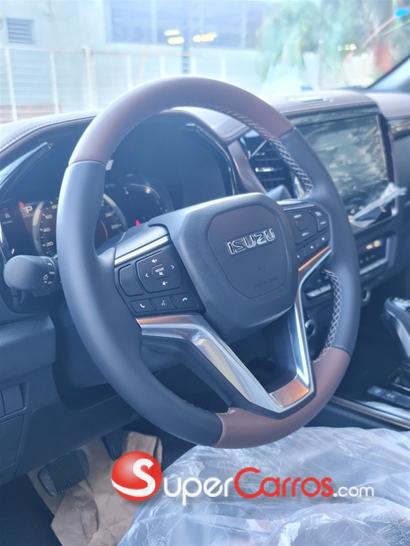 2026 Isuzu DMAX LSE — foto 5 / 10