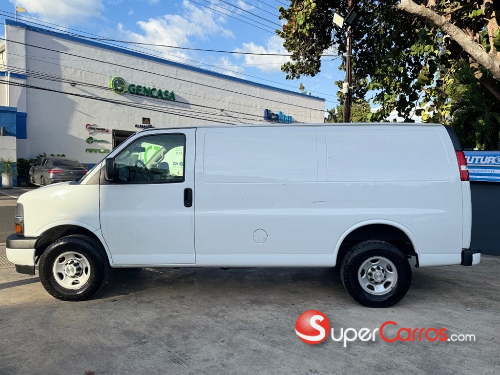 2020 Chevrolet Express G2500 — foto 4 / 12