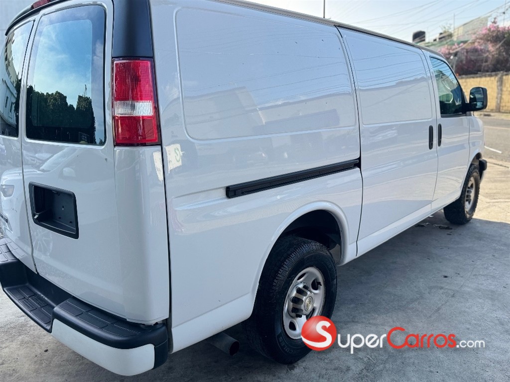 2020 Chevrolet Express G2500 — foto 7 / 12