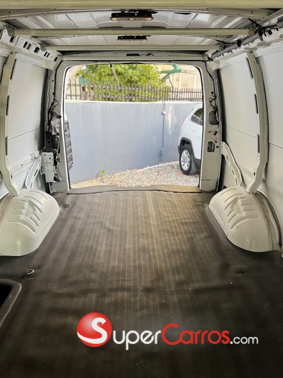 2020 Chevrolet Express G2500 — foto 12 / 12