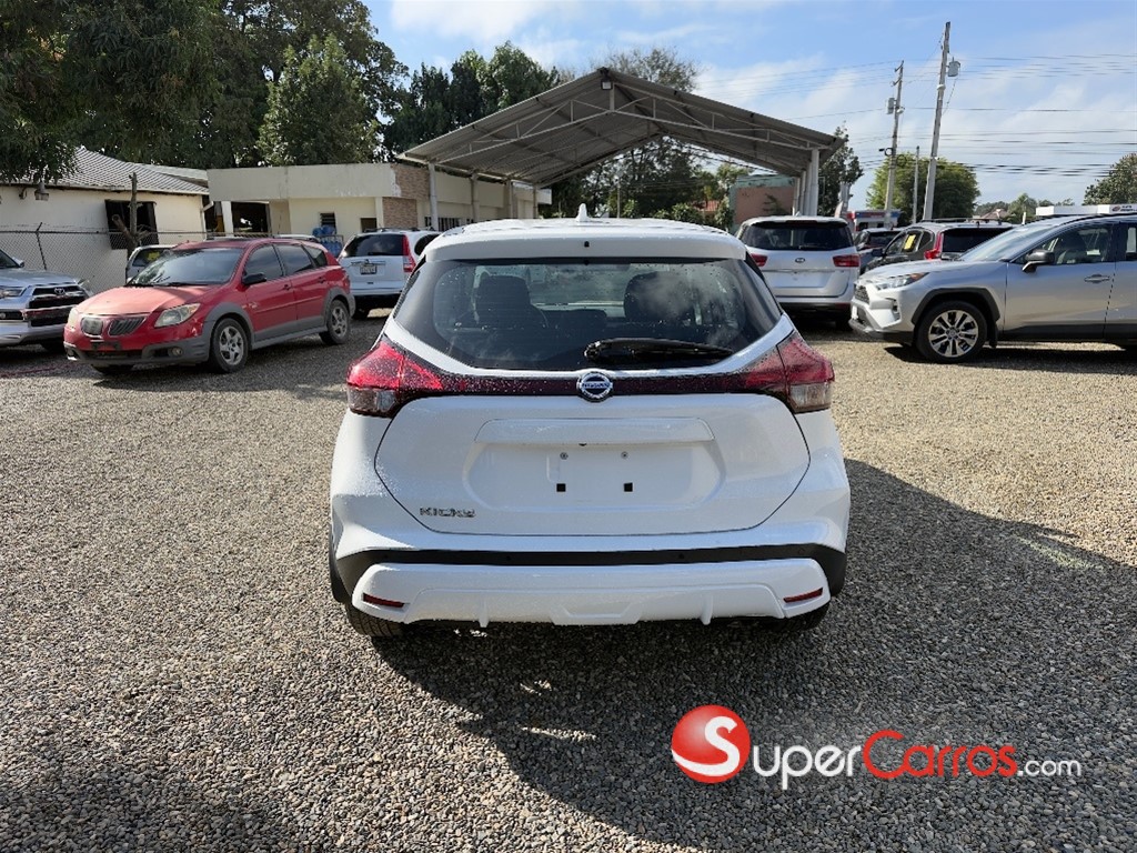 2023 Nissan Kicks — foto 4 / 9