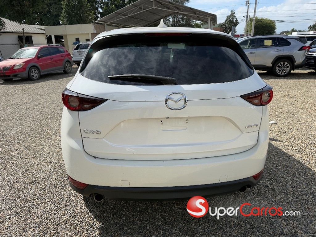 2020 Mazda CX-5 Touring — foto 5 / 8