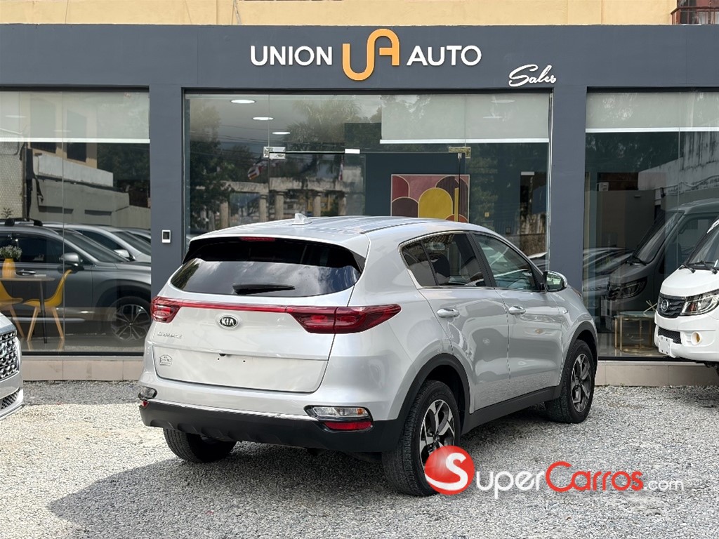 2020 Kia Sportage LX — foto 2 / 10