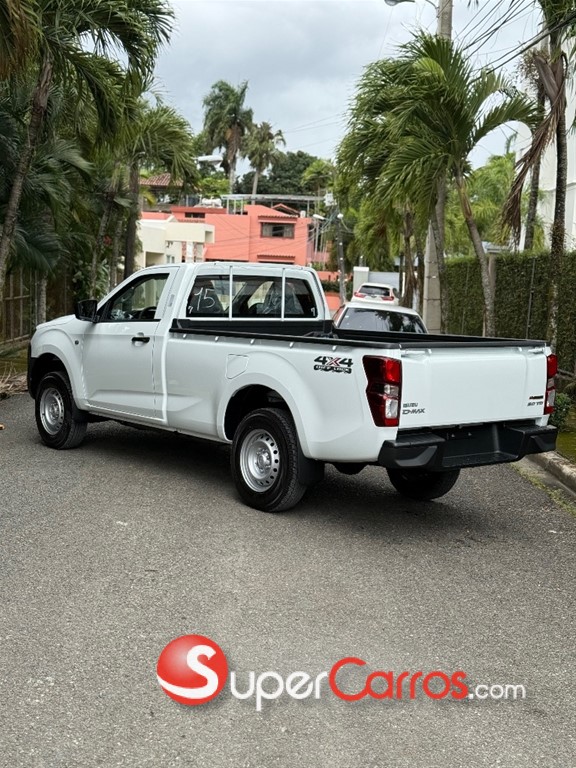 2026 Isuzu DMAX — foto 3 / 6