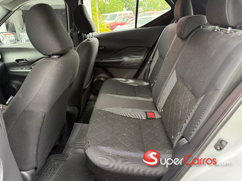 2019 Nissan Kicks — foto 7 / 8
