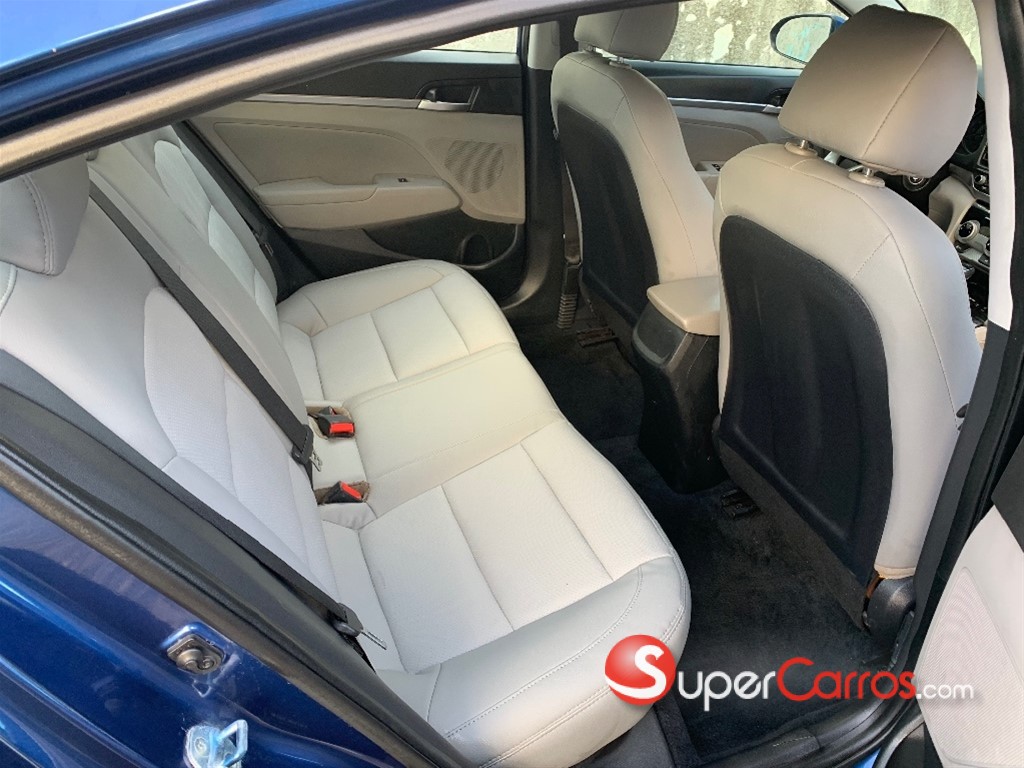 2019 Hyundai Elantra SEL — foto 10 / 10