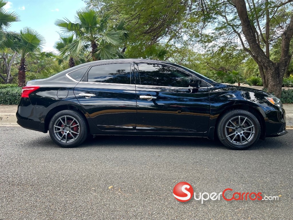 2019 Nissan Sentra SV — foto 2 / 9