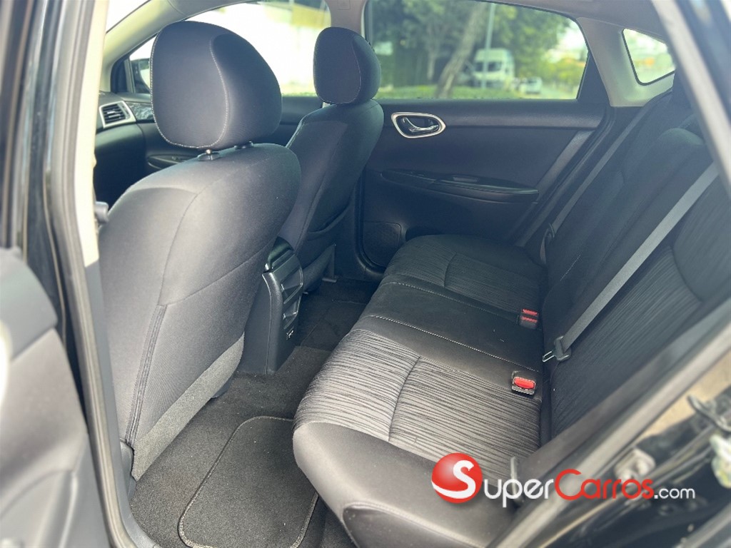 2019 Nissan Sentra SV — foto 5 / 9
