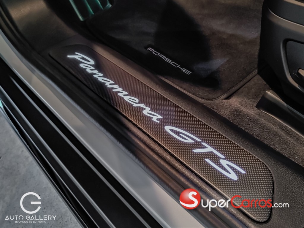 2025 Porsche Panamera GTS — foto 4 / 10