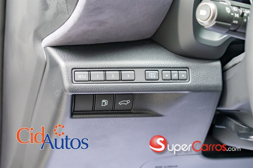 2025 Lexus LBX CoolSportHibrida — foto 9 / 12