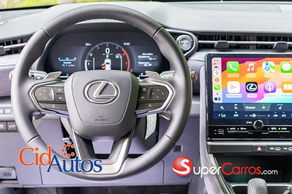 2025 Lexus LBX CoolSportHibrida — foto 10 / 12
