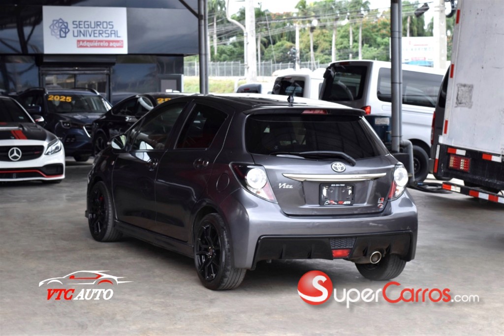 2019 Toyota VITZ GR Sport — foto 2 / 12
