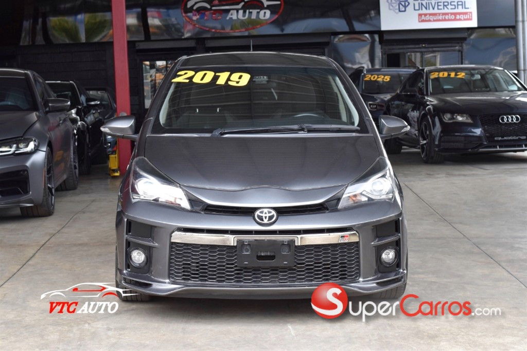 2019 Toyota VITZ GR Sport — foto 3 / 12