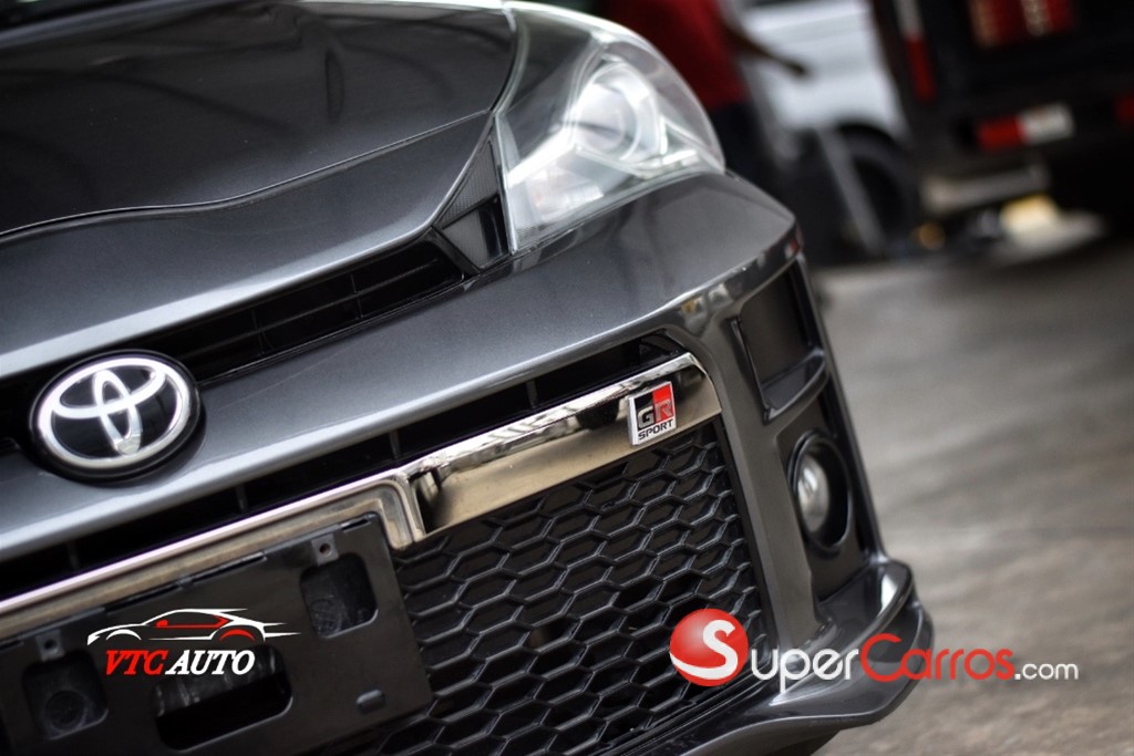 2019 Toyota VITZ GR Sport — foto 10 / 12