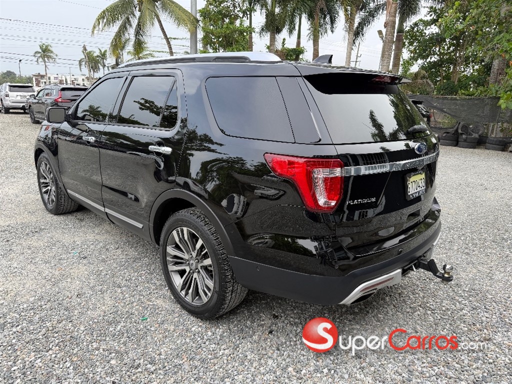 2016 Ford Explorer Platinum — foto 4 / 11