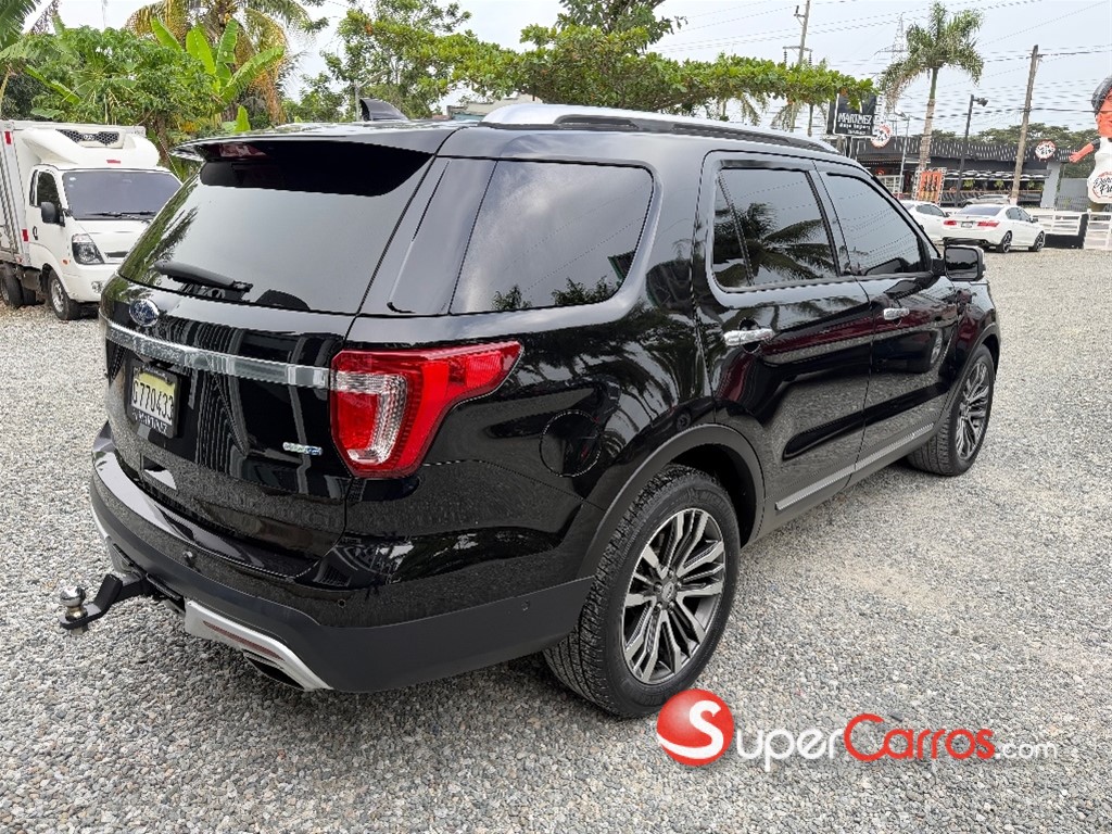 2016 Ford Explorer Platinum — foto 6 / 11